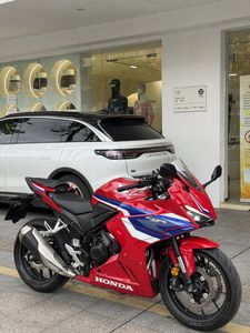 二手本田CBR400R