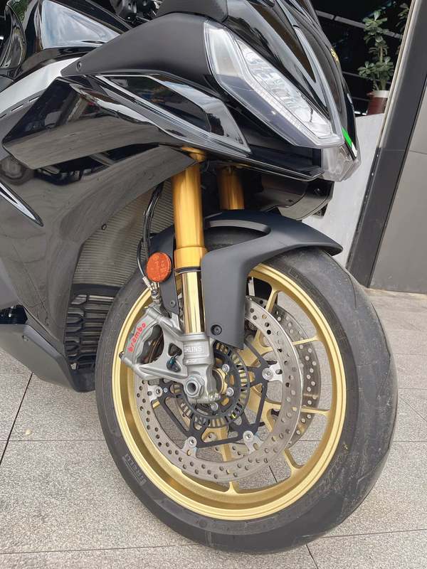 二手阿普利亚RSV4