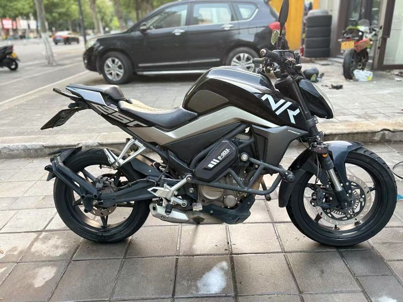 二手春风250NK