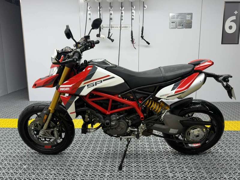 二手杜卡迪Hypermotard 950