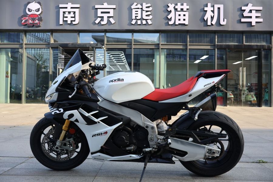 二手阿普利亚RSV4