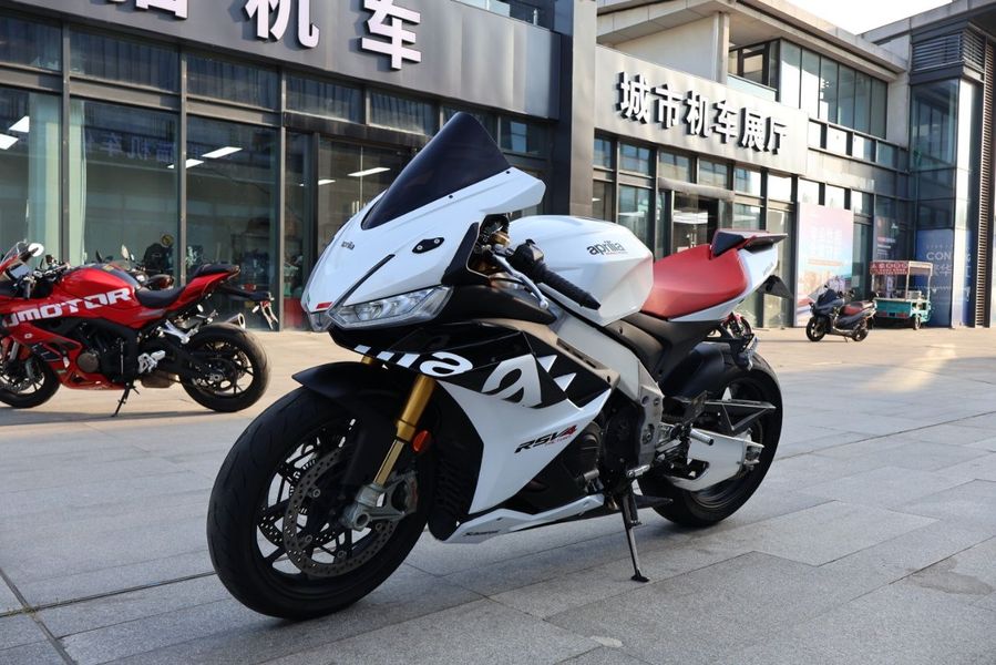 二手阿普利亚RSV4