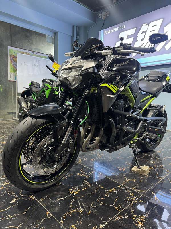 二手川崎Z900