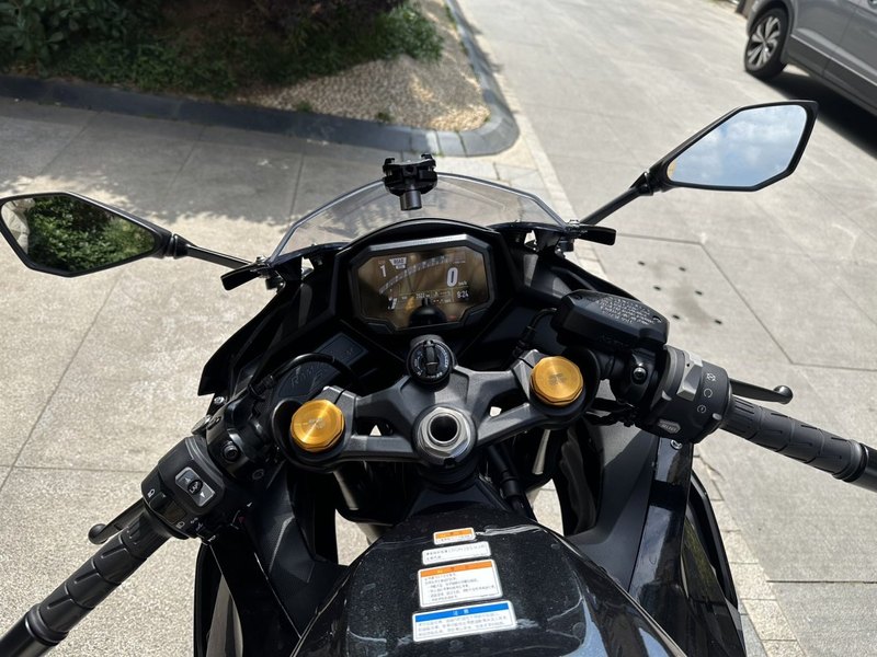 二手川崎ZX-4R