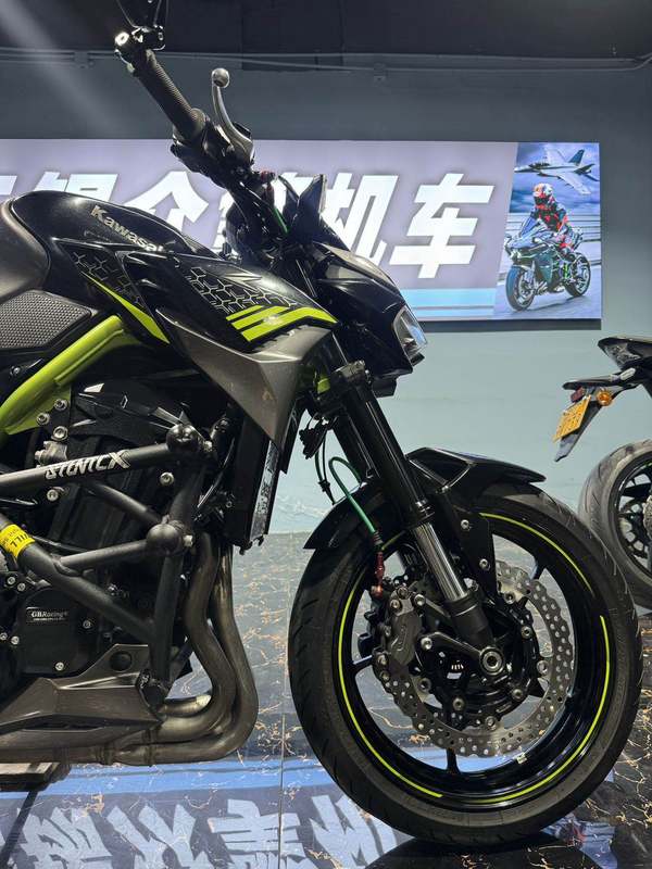 二手川崎Z900