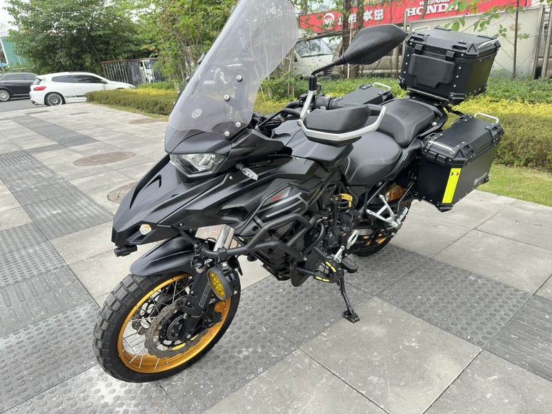 二手贝纳利TRK552