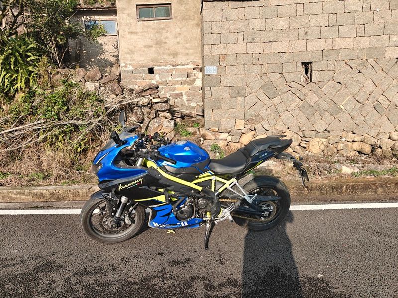 二手贝纳利龙卷风 Tornado 302R