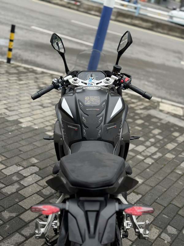 二手贝纳利龙卷风 Tornado 552R