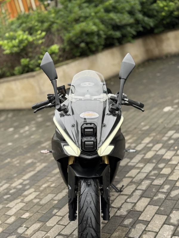二手贝纳利龙卷风 Tornado 552R