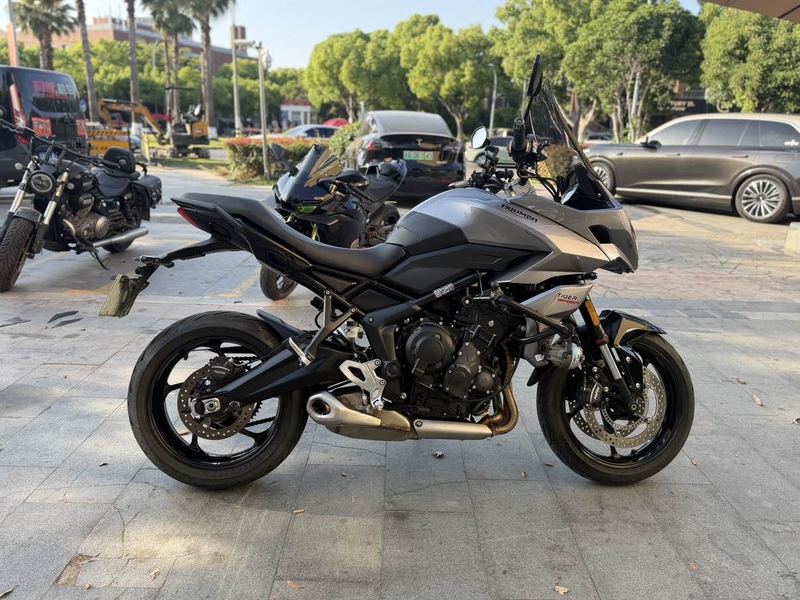 二手凯旋Tiger Sport 660