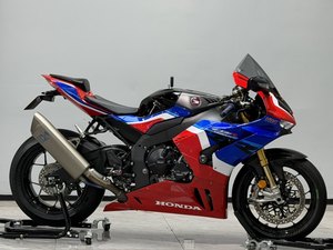 二手本田CBR 1000 RR-R