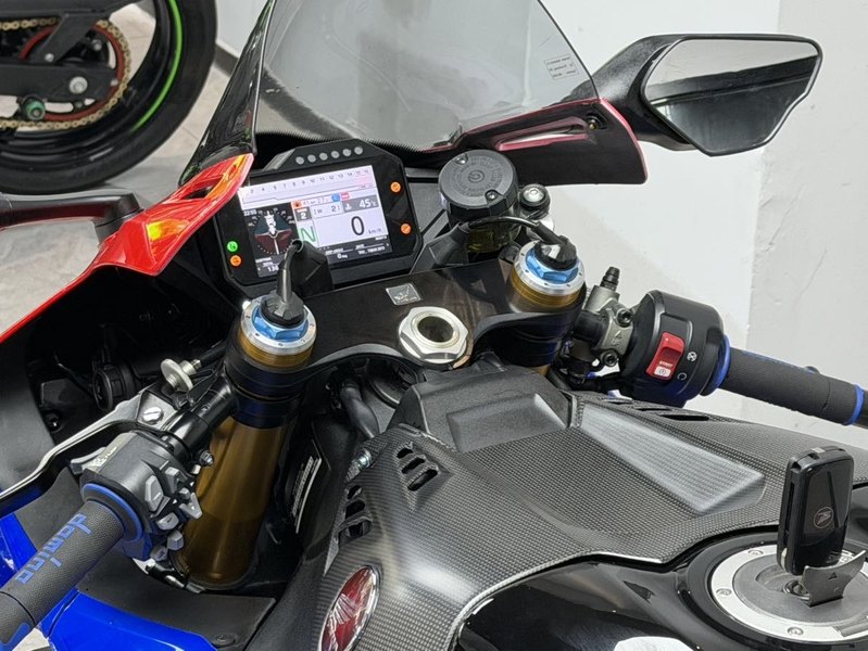 二手本田CBR 1000 RR-R