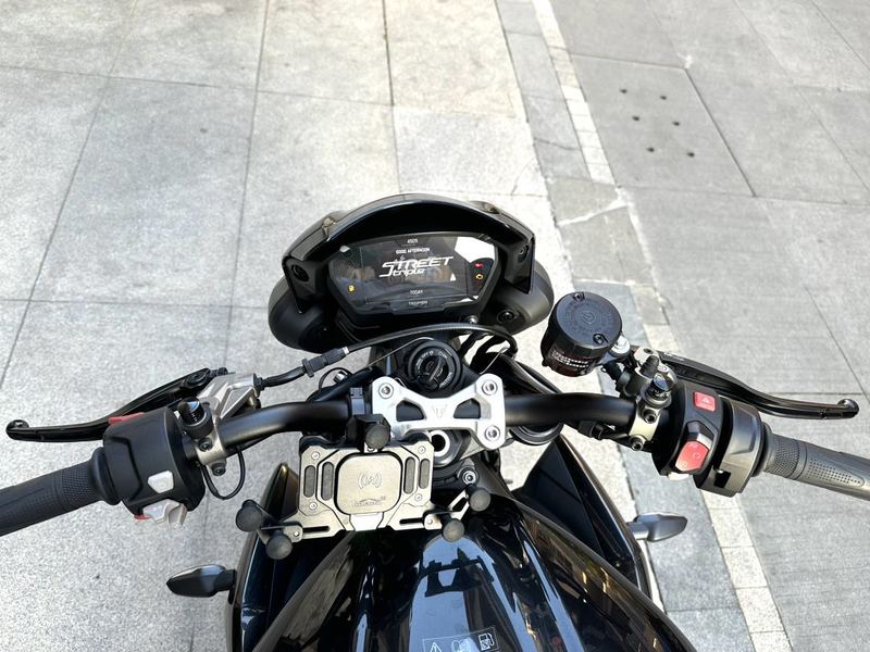 二手凯旋Street Triple 765