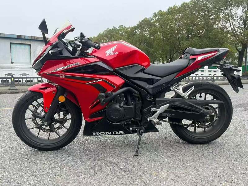 二手本田CBR400R