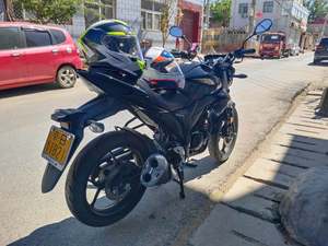 二手济南铃木极客飒 Gixxer 155