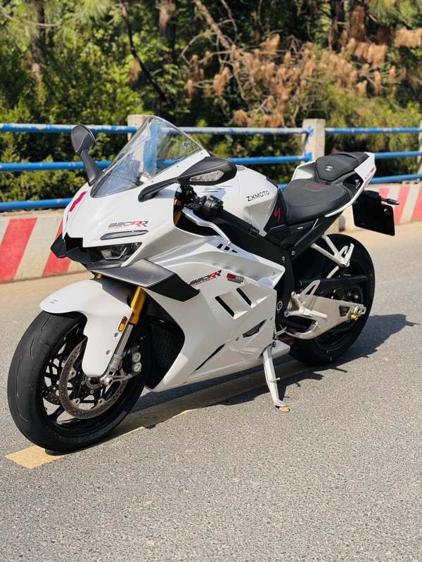 二手张雪机车820RR