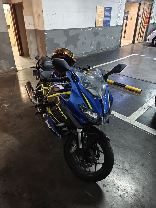二手贝纳利龙卷风 Tornado 302R