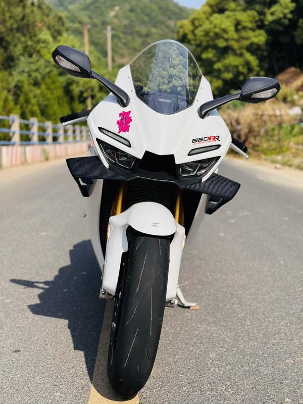 二手张雪机车820RR