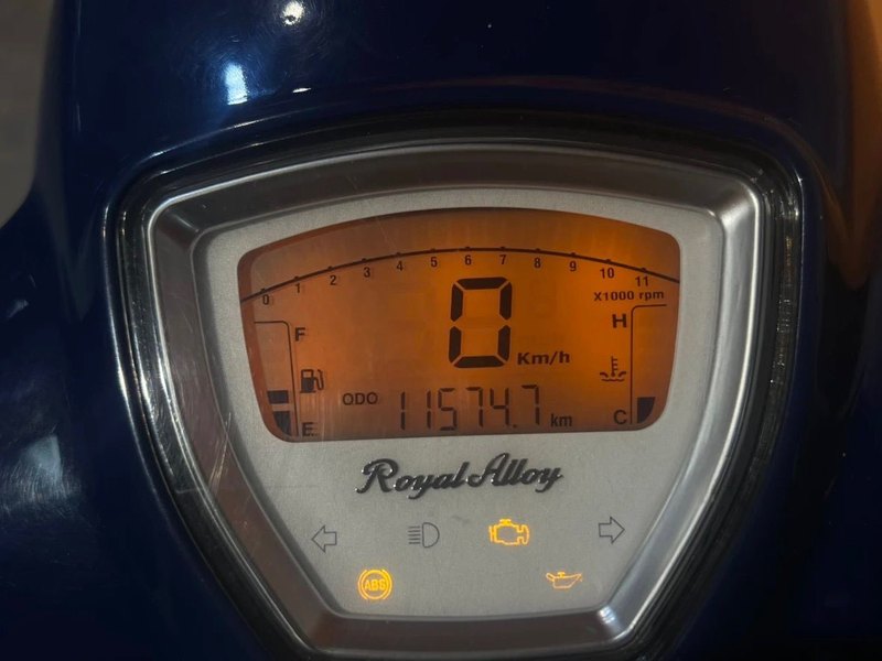 二手ROYAL ALLOYGP200S