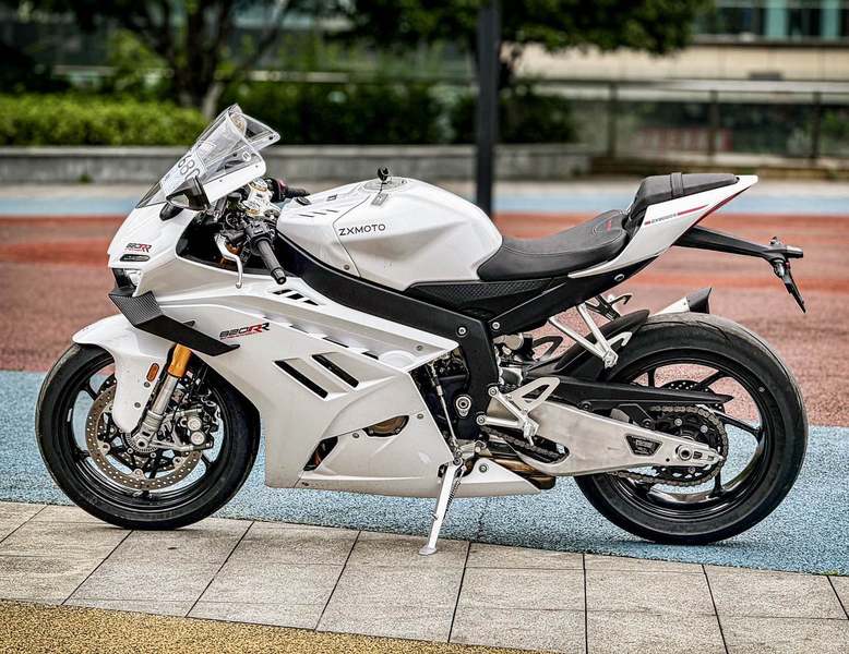 二手张雪机车820RR
