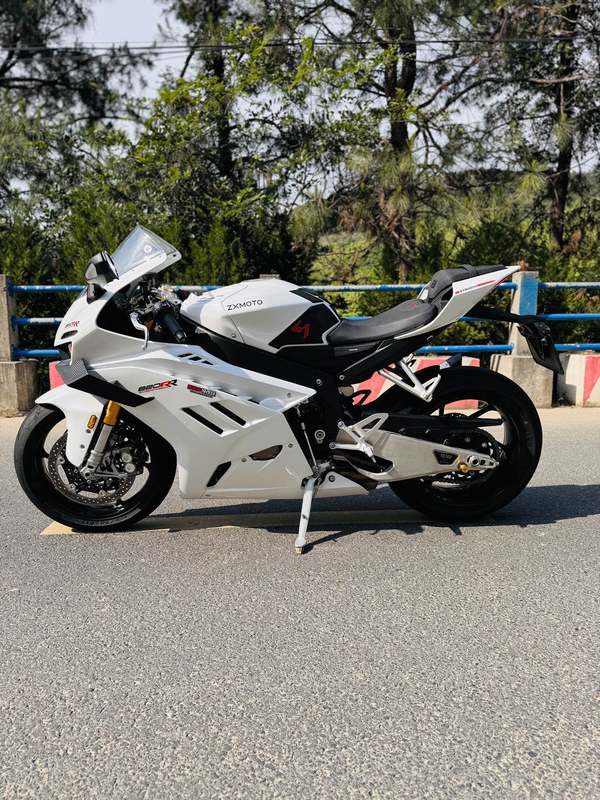 二手张雪机车820RR