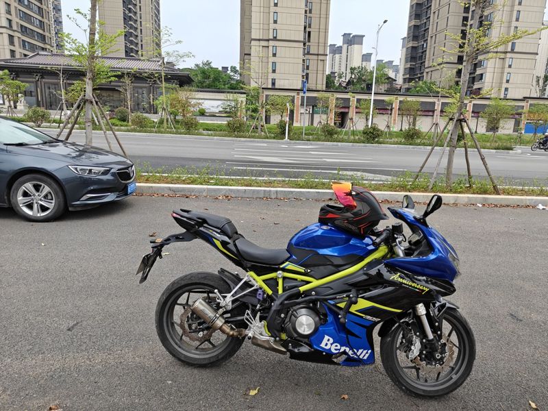 二手贝纳利龙卷风 Tornado 302R