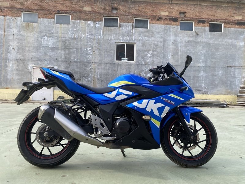 二手豪爵铃木GSX250R