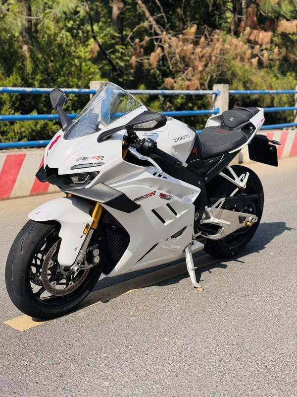 二手张雪机车820RR