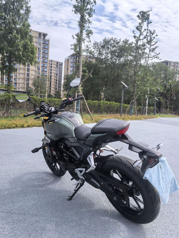 二手东方V8
