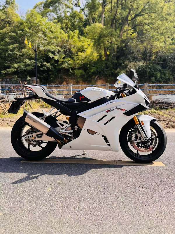 二手张雪机车820RR