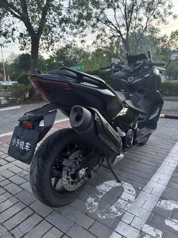 二手雅马哈TMAX