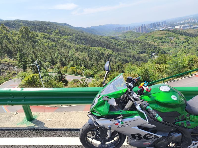 二手贝纳利龙卷风 Tornado 252R