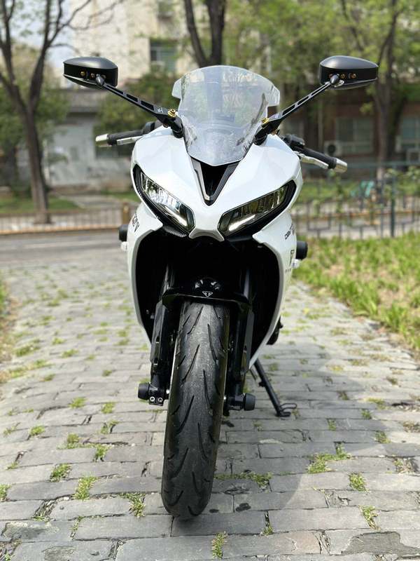 二手凯旋Daytona 660