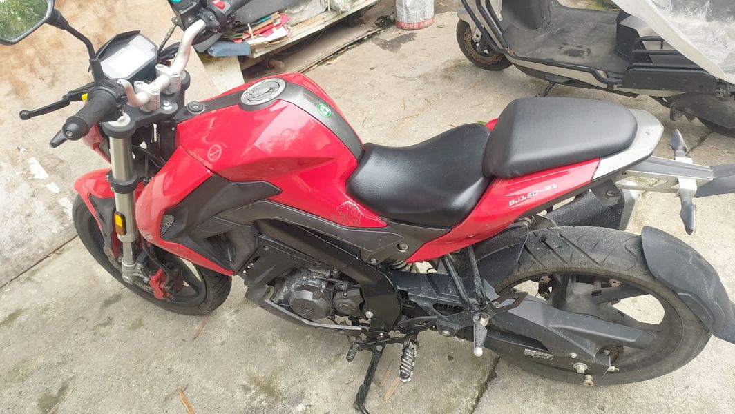 二手贝纳利小迅龙 BN150S