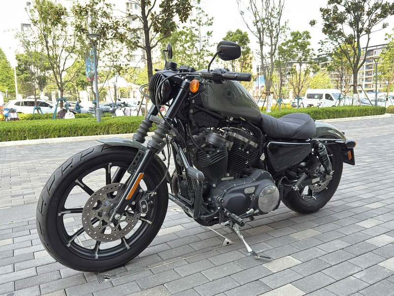 二手哈雷戴维森Iron883 硬汉
