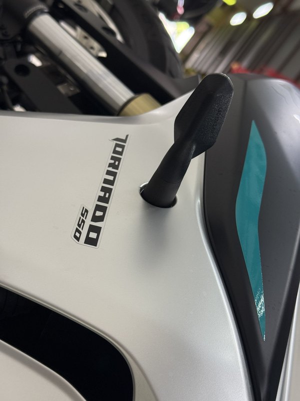 二手贝纳利龙卷风 Tornado 552R