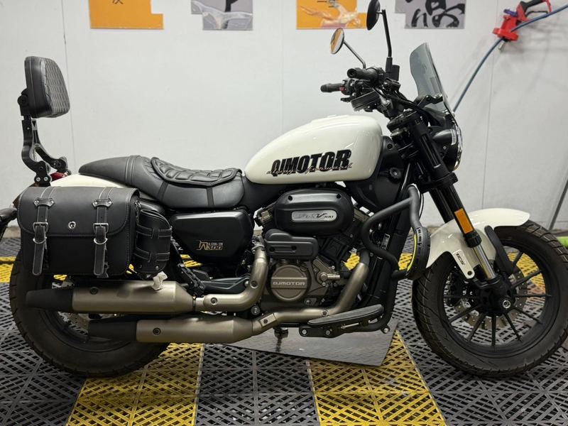 二手QJMOTOR闪300