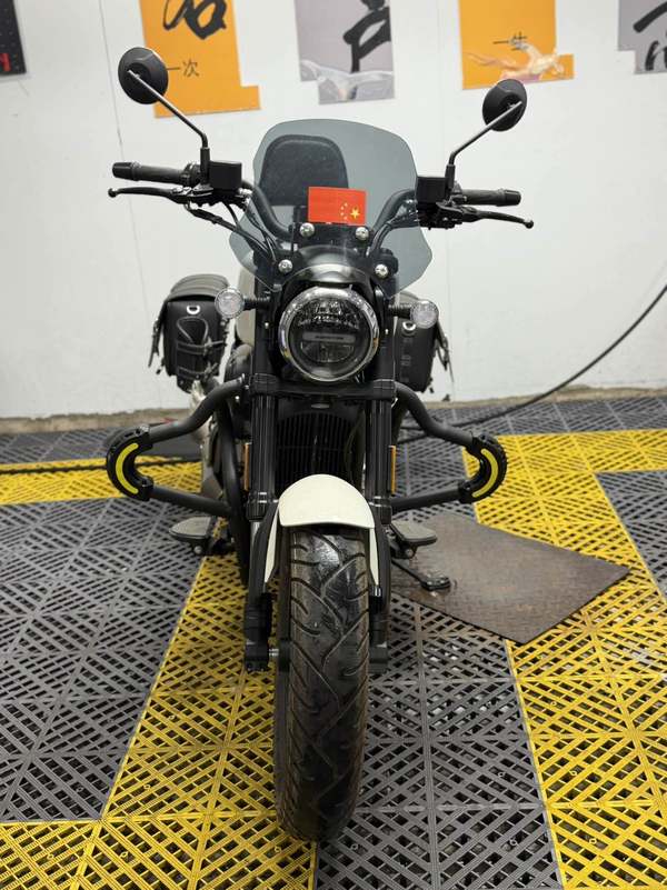 二手QJMOTOR闪300