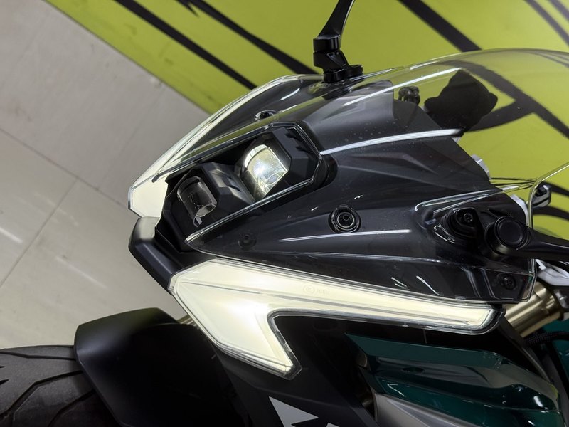 二手贝纳利龙卷风 Tornado 552R