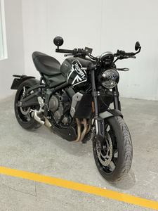 二手凯旋Trident 660