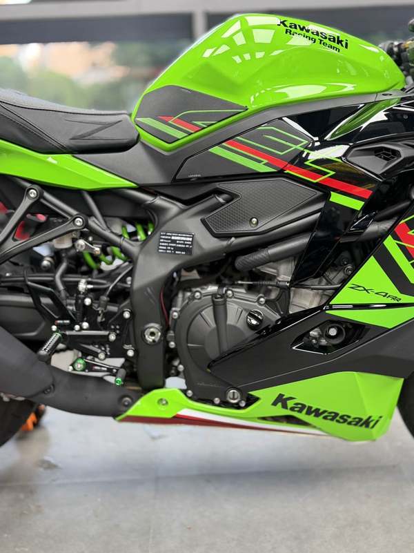 二手川崎ZX-4R