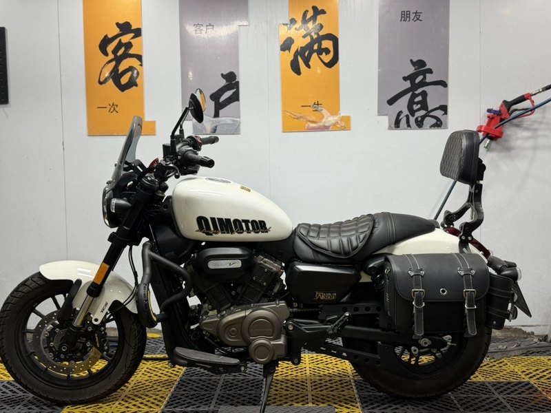 二手QJMOTOR闪300