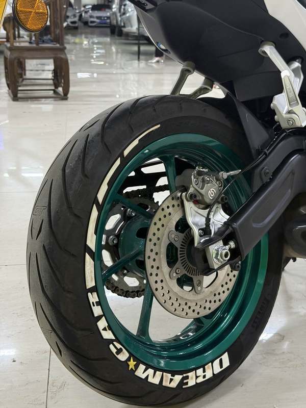 二手贝纳利龙卷风 Tornado 552R