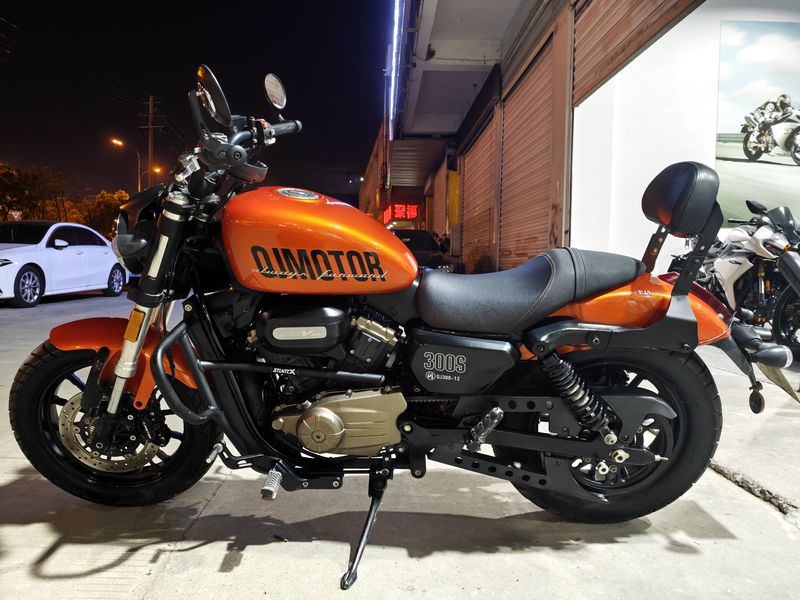 二手QJMOTOR闪300