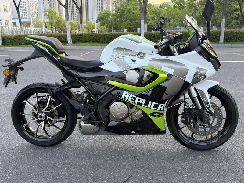 二手QJMOTOR赛250