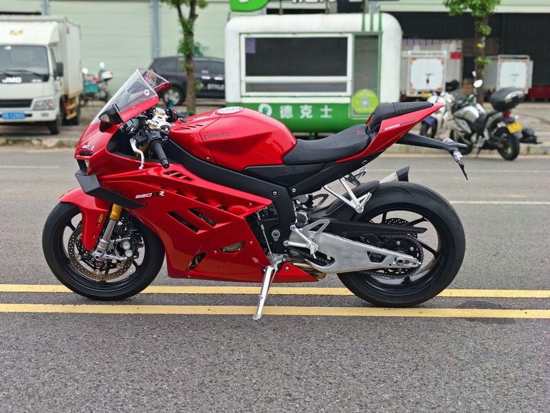 二手张雪机车820RR