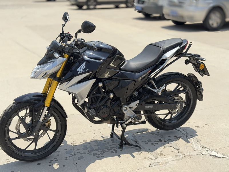 二手五羊本田CB190R 暴锋眼