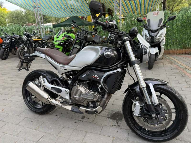 二手QJMOTOR逸550
