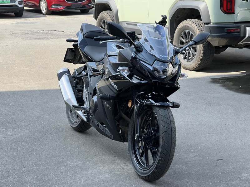 二手豪爵铃木GSX250R