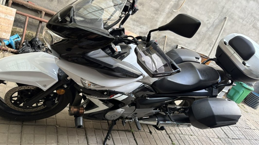 二手豪爵铃木骊驰 GW250